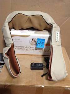 lot 87 image: SHIATSU KNEADING MASSAGER WITH HEAT in good condition