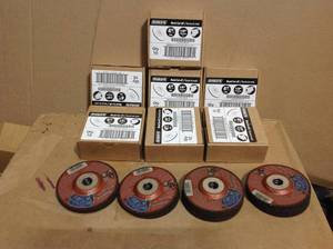 lot 99 image: DIABLO 4 in. x 18 in. x 58 in. Masonry Cutting Disc with Depressed Center QTY 50 in good condition