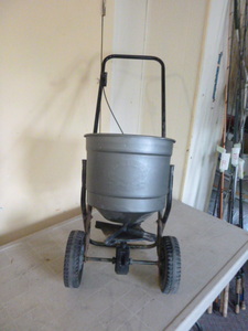 Tailor Made Lawn & Garden Spreader