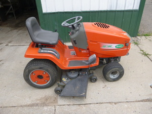 Scotts Riding Lawn Mower
