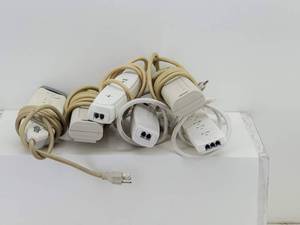 lot 81 image: 6 Power Strips