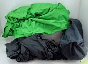 lot 54 image: Large Video Green Screen & Black Fabric