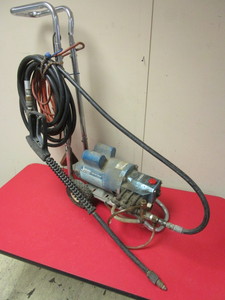 lot 211 image: INDUSTRIAL PRESSURE WASHER
