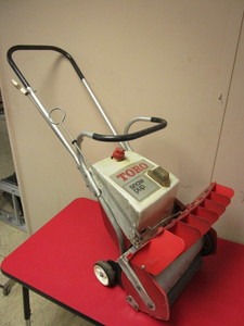 lot 213 image: TORO SNOW PUP 14 SNOW BLOWER