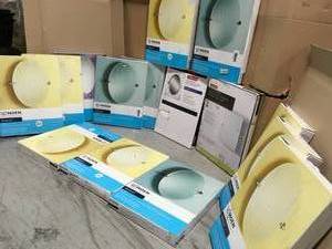 LOT WITH MOEN MIRRORS NOT CHECKED CONDITIONS MAY VARY