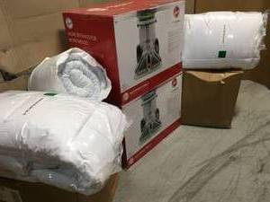 MIXED LOT OF 2 HOOVER Max Extract DualV WidePath Carpet CleanerS & BEDROOM ACCESSARIES SEE PICS