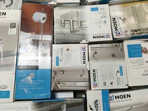 PALLET OF MOEN FAUCETS FOR PARTS SEE PICS