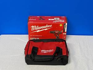 MILWAUKEE M12 38 DRILLDRIVER KIT