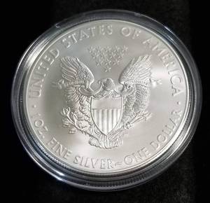 2013 AMERICAN SILVER EAGLE 1 TROY OZ. .999 FINE SILVER IN AIRTITE