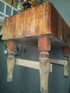 lot 12 image: Antique Solid Butcher Block