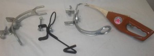 lot 32 image: Popeil pocket fisherman & rod holders.