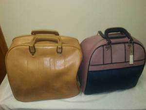 lot 65 image: 2 bowling balls, cases, shoes.