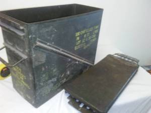 lot 79 image: Ammo Box 20mm shells