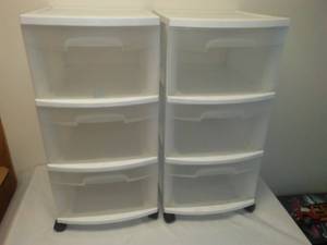 lot 86 image: 2 rolling storage units -3 drawer