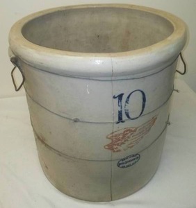 lot 98 image: Red Wing Crock 10,