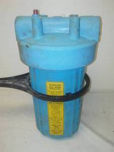 lot 104 image: Water filter with wrench - working.