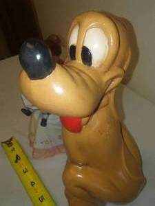 lot 117 image: Pluto & Mother Child Figurines, Disney, Disneyland.
