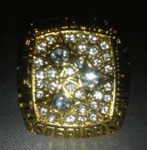 lot 23I image: Pittsburgh Steelers, Terry Bradshaw Super Bowl Ring. NFL, size 11.