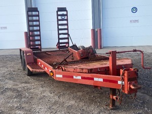 lot 9 image: 2013 Ditch Witch Tandem-Axle Equipment Trailer