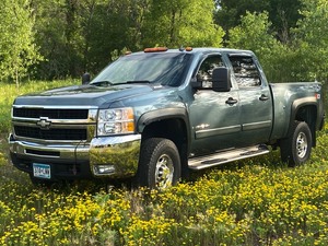 lot 1 image: 2008 Chevrolet Silverado LT 2500 H.D.