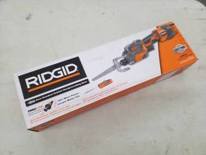 lot 5 image: Ridgid One-Handed Orbital Reciprocating Saw R3031 with Soft Carry Case