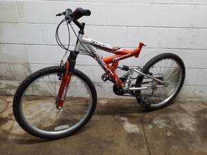 lot 25 image: Next Power Climber Kids 18-Speed Trail Bike