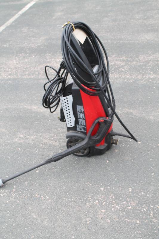 Husky Power Washer 1800