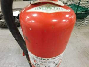 lot 67 image: Halon Fire Extinguisher