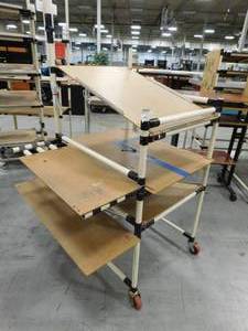 lot 49 image: Rolling Work Table