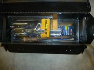 lot 75 image: Old Toolbox with Tools