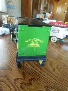 lot 118 image: John Deere 1918 Runabout Truck and Trailer
