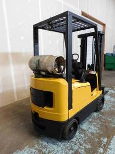 lot 1 image: 1995 Hyster S30XM 3000lb LPG Forklift