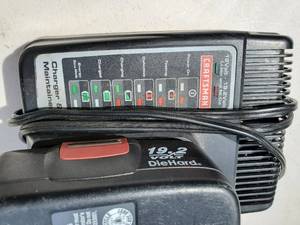 lot 28 image: Craftsman Cordless Impact Drill