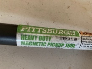lot 142 image: Pittsburg Heavy Duty Magnetic Pick Up Stick