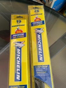 lot 149 image: New Windowshield Wipers