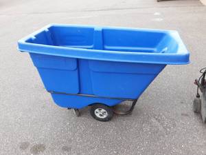 lot 2 image: Rolling Rubbermaid Garbage Bin 12 Cu. Yard