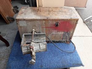 lot 5 image: Miracle Paint Rejuvinator