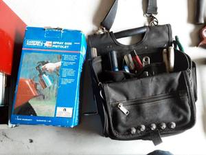 lot 7 image: Tool Pouch With Hand Tools & Spray Gun