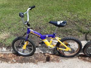 lot 23 image: Vikings 16 Bike