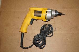 lot 48 image: DeWalt DW284 6.5 Amp Corded Screwgun