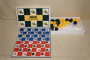 lot 85 image: Green Bay PackersChicago Bears Checkers Game