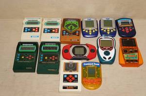 lot 91 image: Handheld Electronic Games