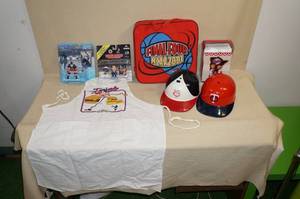 lot 156 image: Sports Collectibles