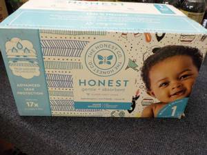 lot 17 image: Box of 80 Honest 8-14 lb. Diapers...