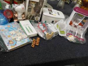 lot 21 image: Baby Lot...