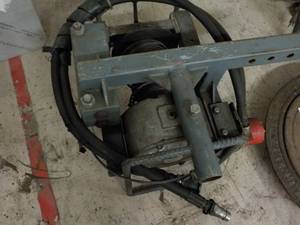lot 108 image: USA Winch...