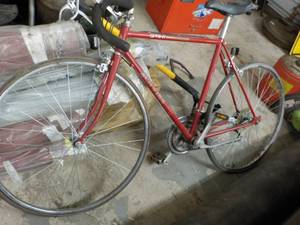 lot 142 image: Schwinn Spint Bike...