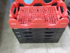 lot 174 image: 6 Plastic Storage ...