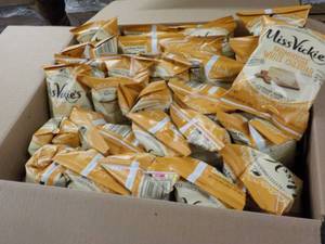 lot 198 image: Case of 64 - 1.375 oz Bags Miss Vic...