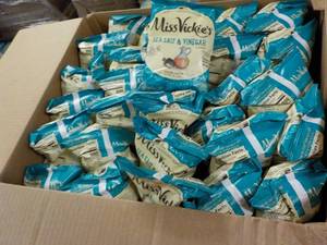 lot 209 image: Case of 64 - .375 oz Bags Miss Vick...